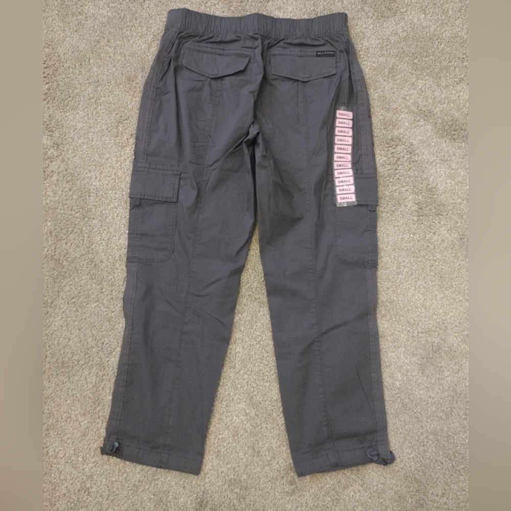 ✨NWT✨Women Capri's social standard size S/CH - Picture 2 of 3